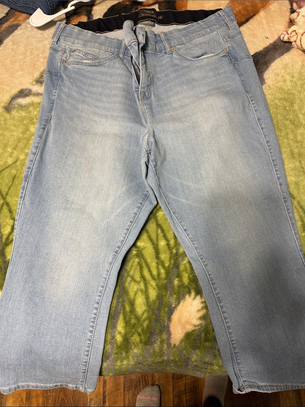 torrid Light Blue Crop Bombshell Skinny Jeans